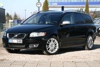 V50 Summum,  2.0D, 136zs